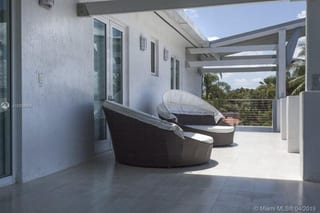 Casa en venta en Key Biscaine, Miami Florida — miniatura 2 de 13