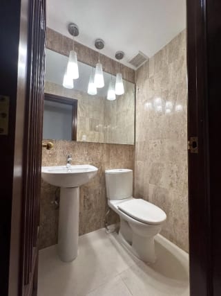 APARTAMENTO EN VENTA ZONA 10 — miniatura 7 de 16