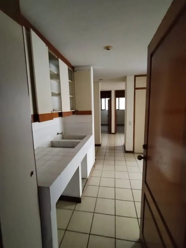 CASA EN VENTA SANTA CATARINA PINULA — foto 11 de 14