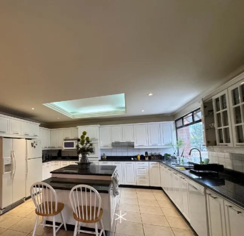 APARTAMENTO EN VENTA ZONA 10 — foto 3 de 9