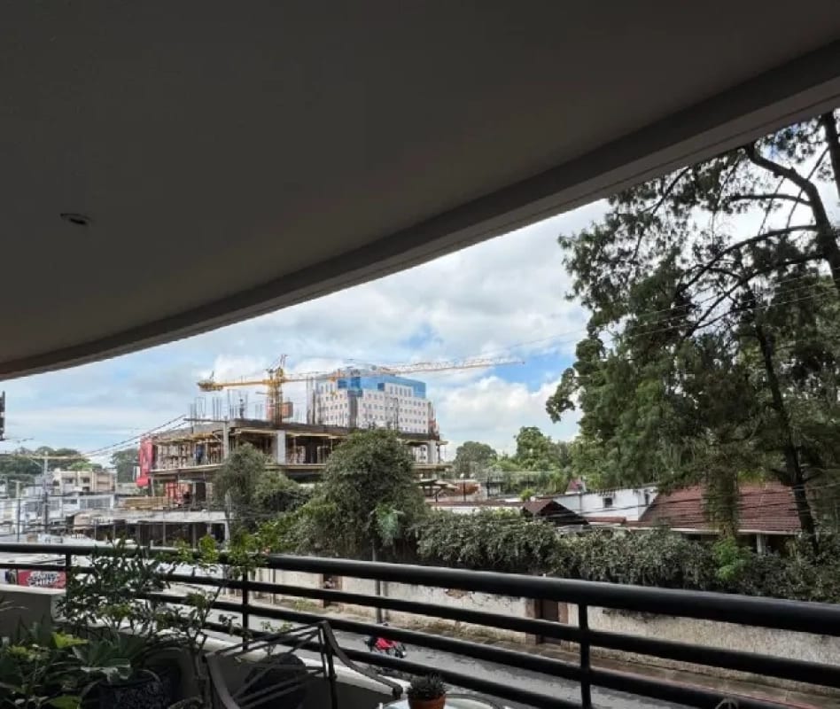APARTAMENTO EN VENTA ZONA 10 — foto 2 de 9
