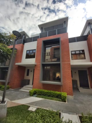 CASA EN VENTA EN ZONA 4 DE MIXCO — miniatura 1 de 14