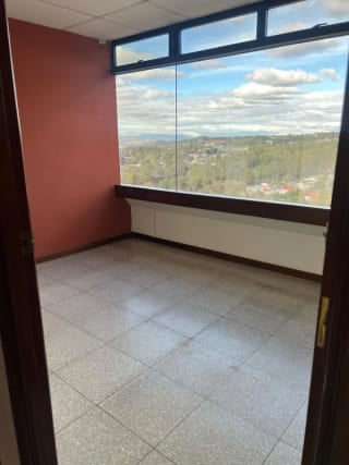 CLÍNICA EN RENTA ZONA 15 VISTA HERMOSA 1 — miniatura 9 de 11
