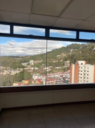 CLÍNICA EN RENTA ZONA 15 VISTA HERMOSA 1 — miniatura 7 de 11