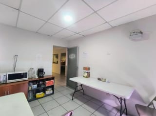 BODEGA EN RENTA CALZADA LA PAZ — miniatura 15 de 15