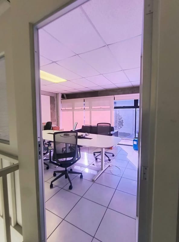 BODEGA EN RENTA CALZADA LA PAZ — foto 8 de 15