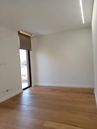 APARTAMENTO EN RENTA ZONA 10 — miniatura 2 de 12