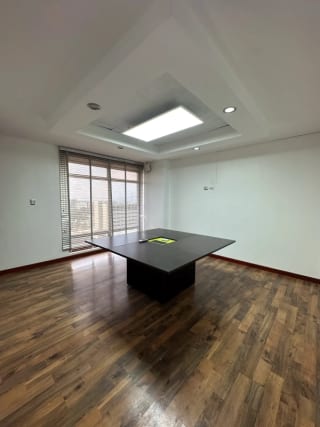 OFICINAS EN RENTA EN ZONA 9 — miniatura 6 de 16