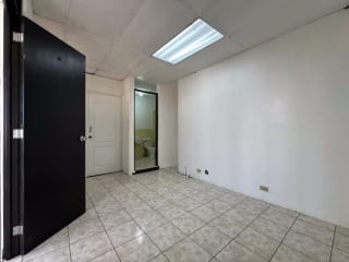 OFICINAS EN RENTA EN ZONA 9 — miniatura 15 de 16